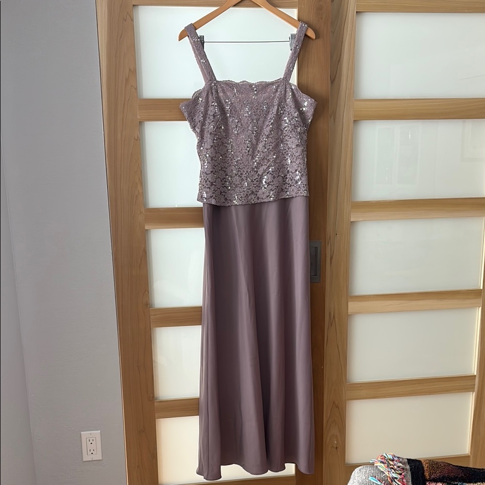 Alex Evenings Size 14 Elegant Sequin Rose/Lavender Dress